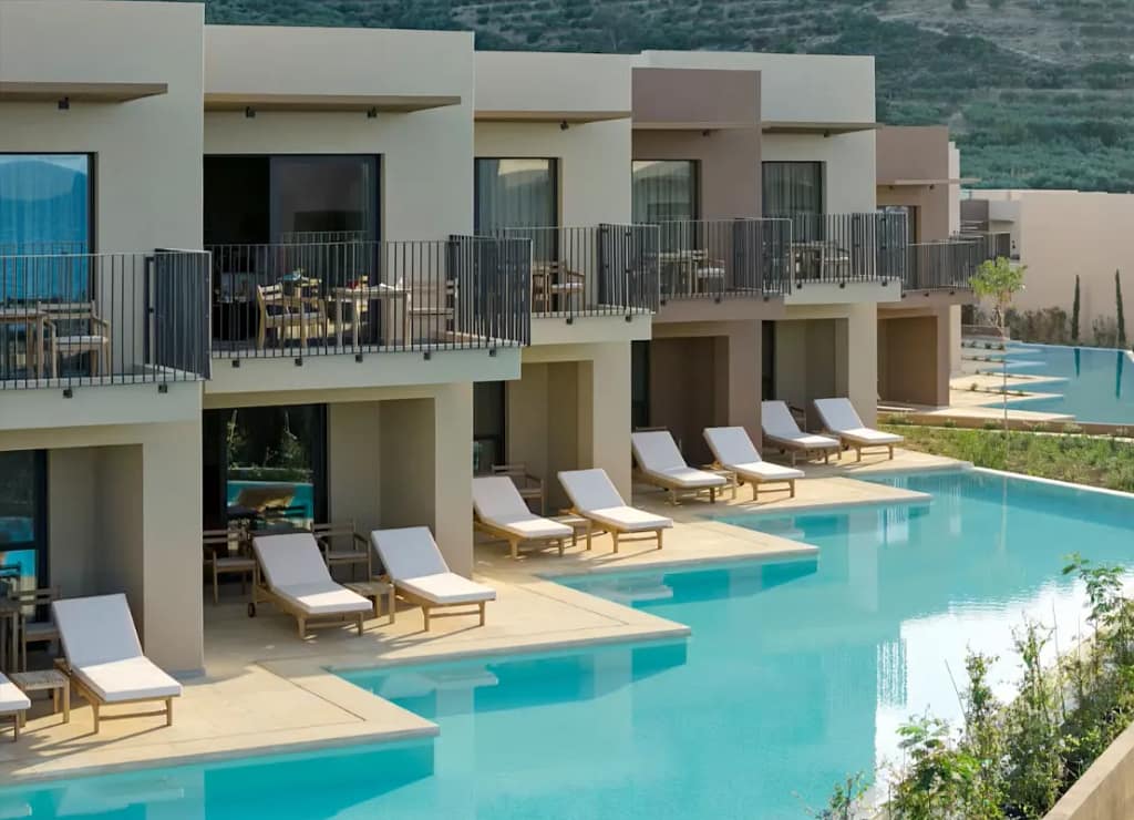 5* ananea Rocrita Hotel Kreta – moderne Swim-Up-Zimmer mit privater Terrasse und direktem Poolzugang in Mochlos